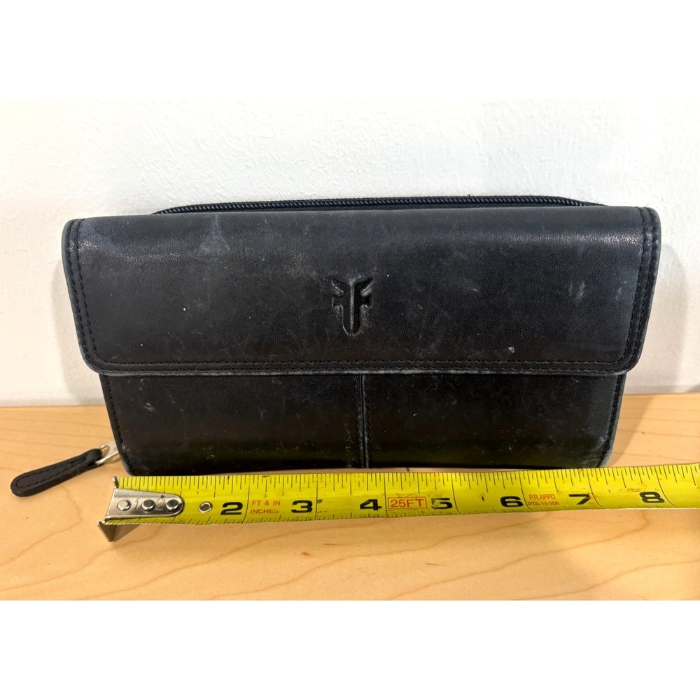 Frye Black Leather Wallet Clutch Organizer Zip Around Wristlet Womens